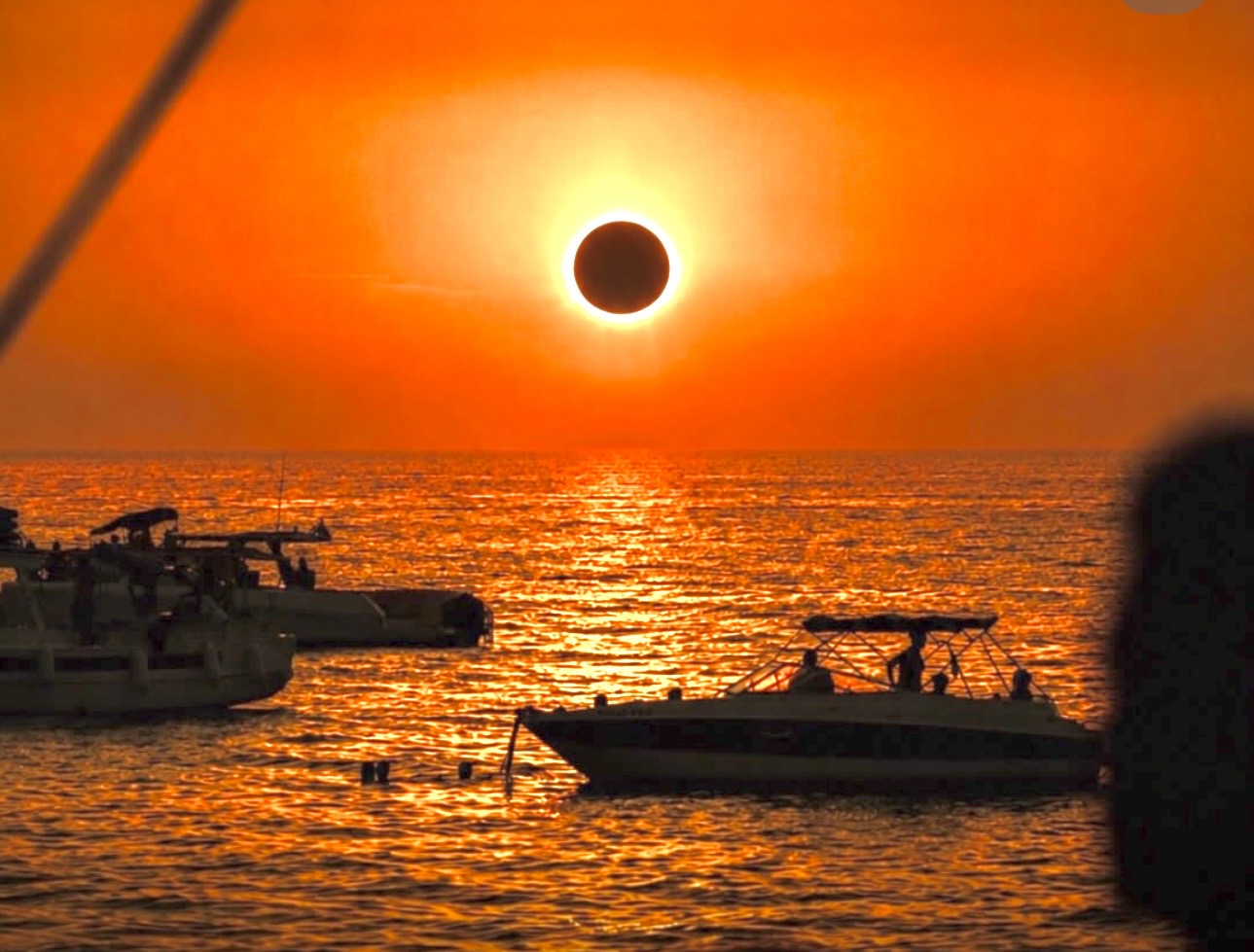 DNA Activation :: ECLIPSE PORTAL (Solar to Luna Eclipse journey)